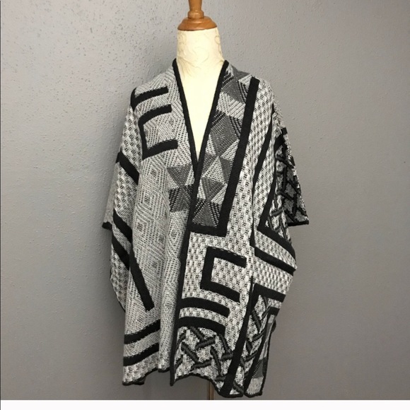 NWT Lucky Brand Poncho - Picture 6 of 7
